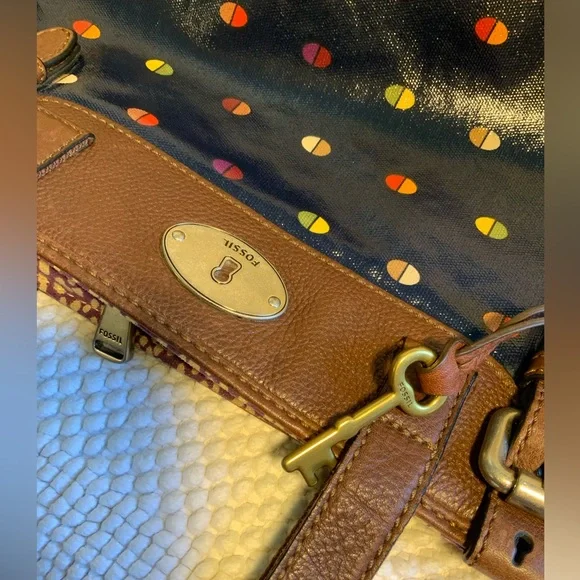 FOSSIL COATED CANVAS & LEATHER BAG - Picture 9 of 12